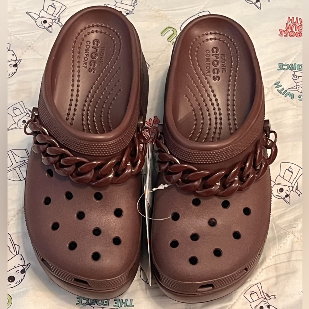 Crocs Women's Dark Cherry Clogs with Chain